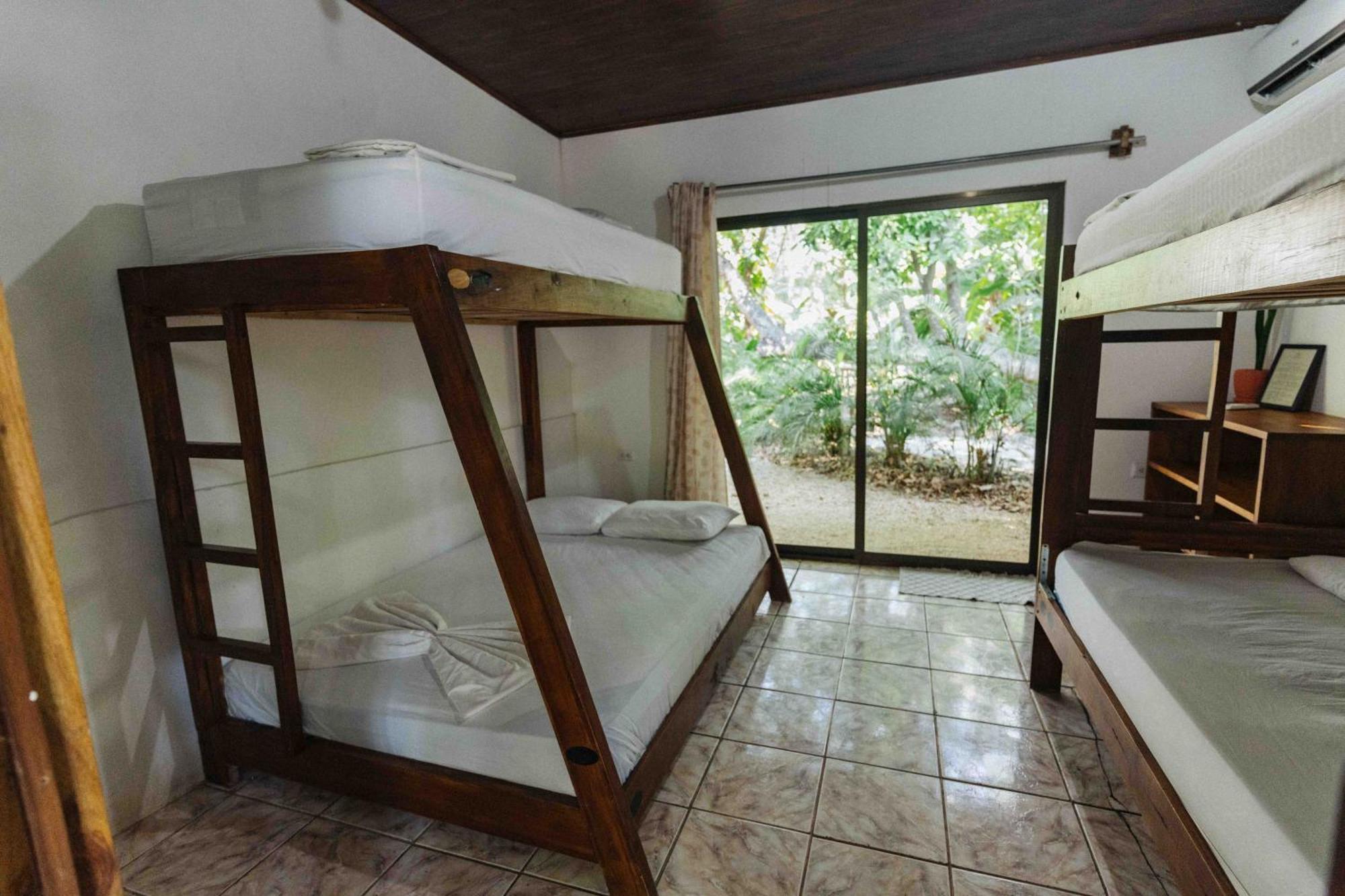 Zeneidas Surf Garden Playa Santa Teresa  外观 照片