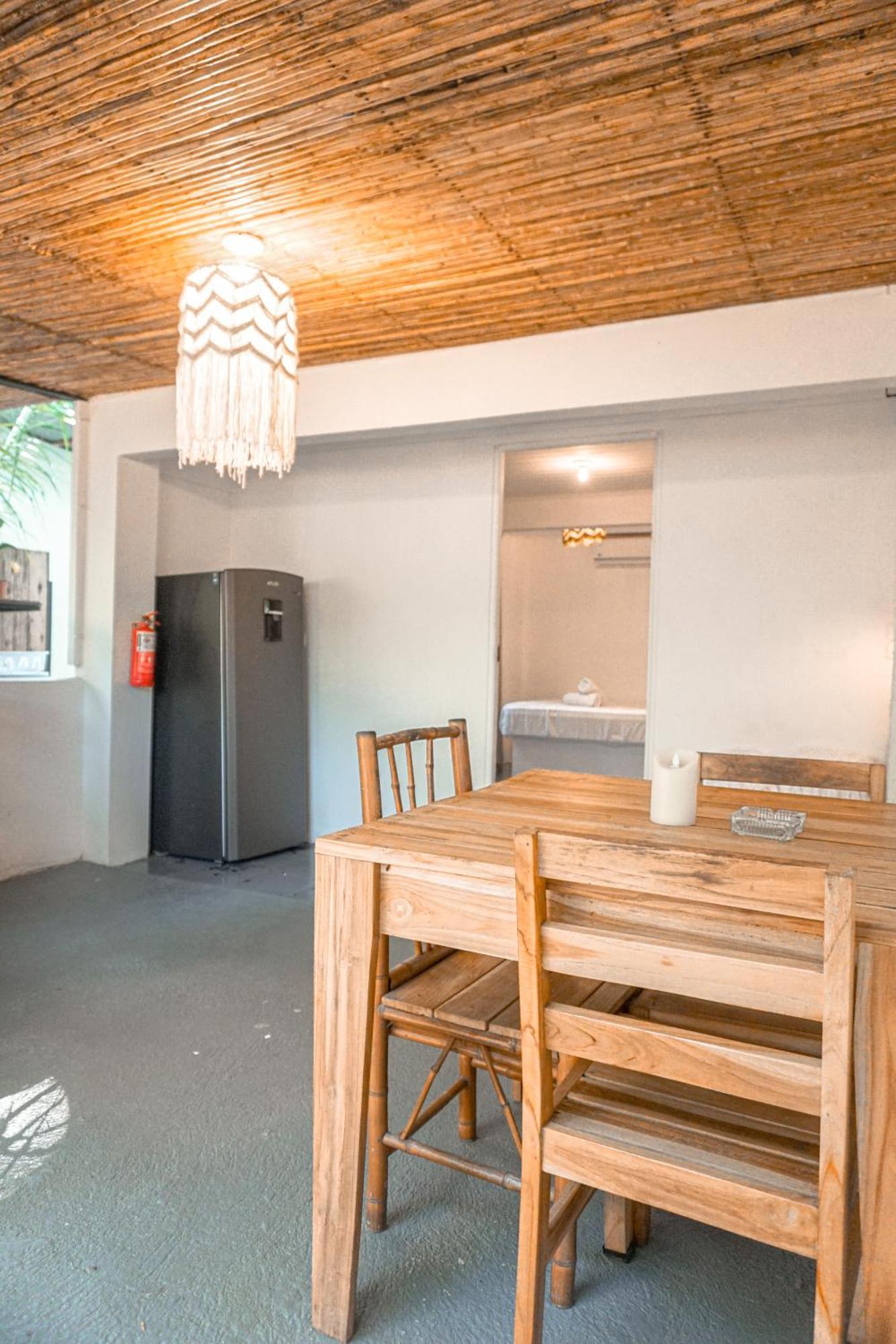 Zeneidas Surf Garden Playa Santa Teresa  外观 照片