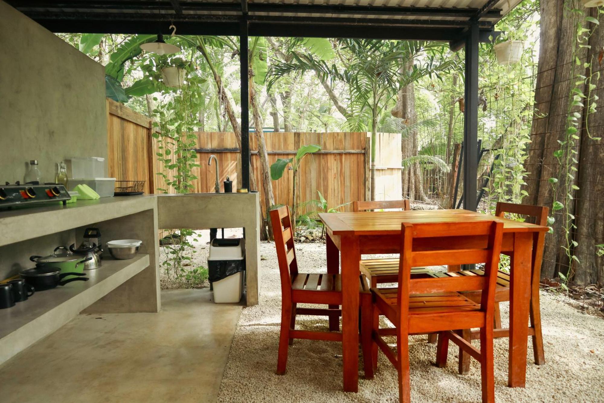Zeneidas Surf Garden Playa Santa Teresa  外观 照片