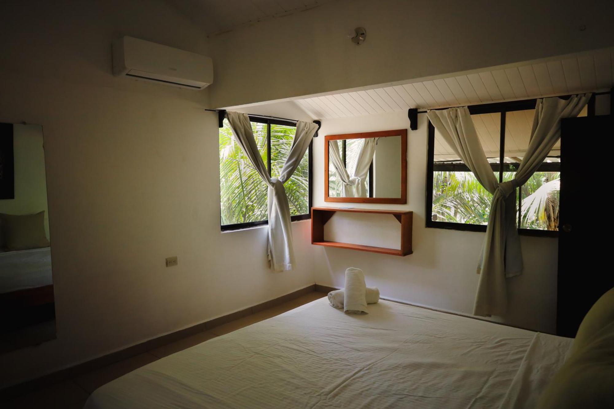 Zeneidas Surf Garden Playa Santa Teresa  外观 照片